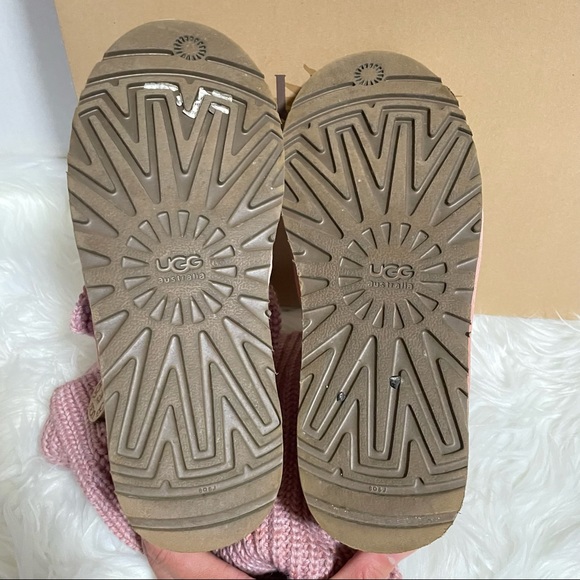 UGG Classic Cardy Knit Boots - Picture 5 of 8